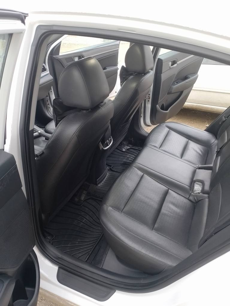 فول مواصفات ابيض محرك 2000 ماشي 110 ....*********** كركوك, العراق
