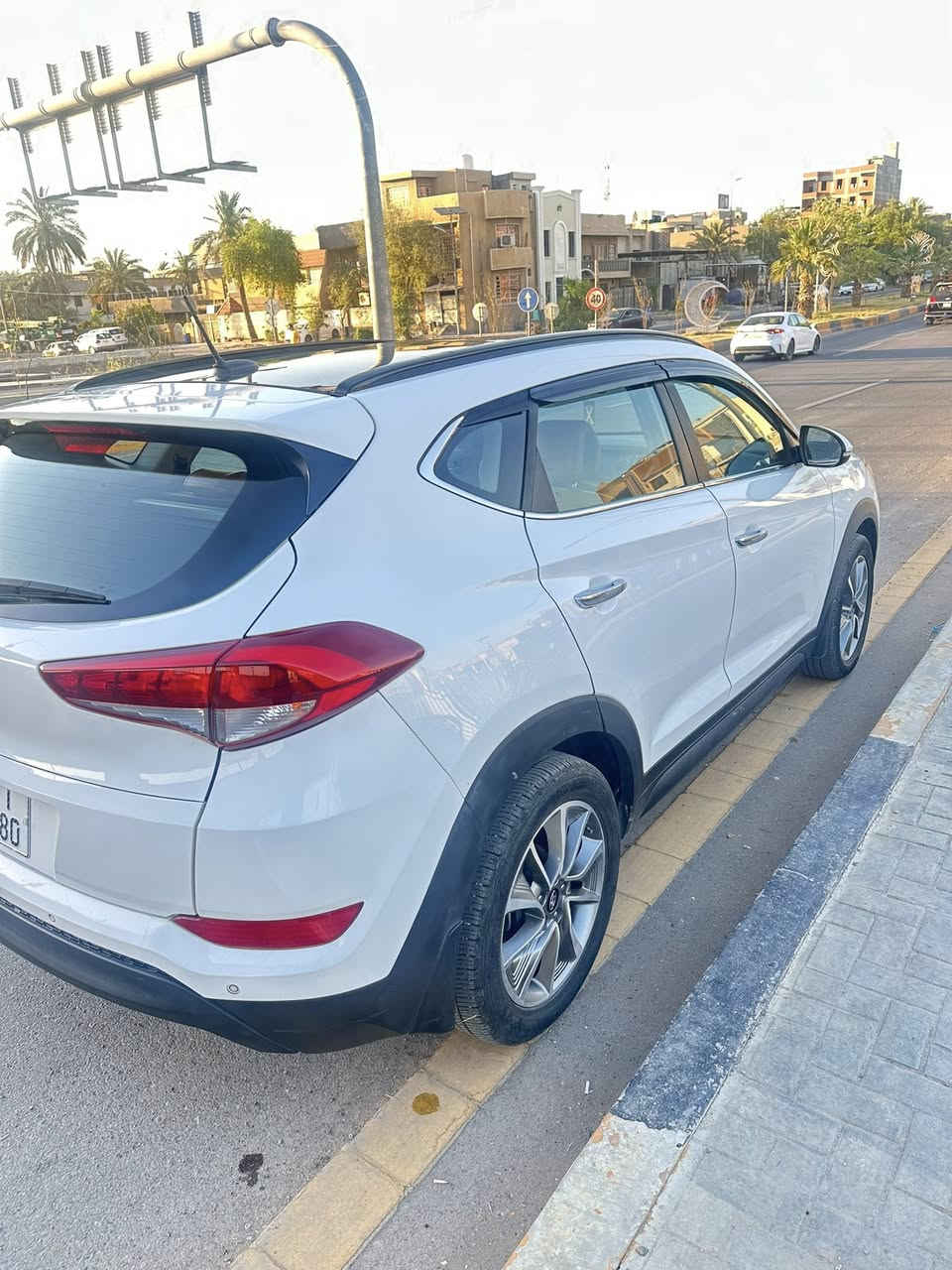 السلام عليكم
توسان 2018 خليجية مكفولة
بانوراما
بيها بارد ب3 اماكن
مري شفط
تلريد قطعتين
حساس خلفي
تخم تاير جديد
دوشمة اصليه
هزة وسنوية جديده باسمي
السعر 173 مجاله بسيط
مكان سيارة بغداد حي جميله
***********
