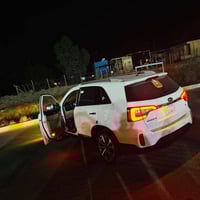 للبيع كيا سورينتو ٢٠١٥ كويتي بيها شي بسيط موضح بل سونار اثر خدش والباق...