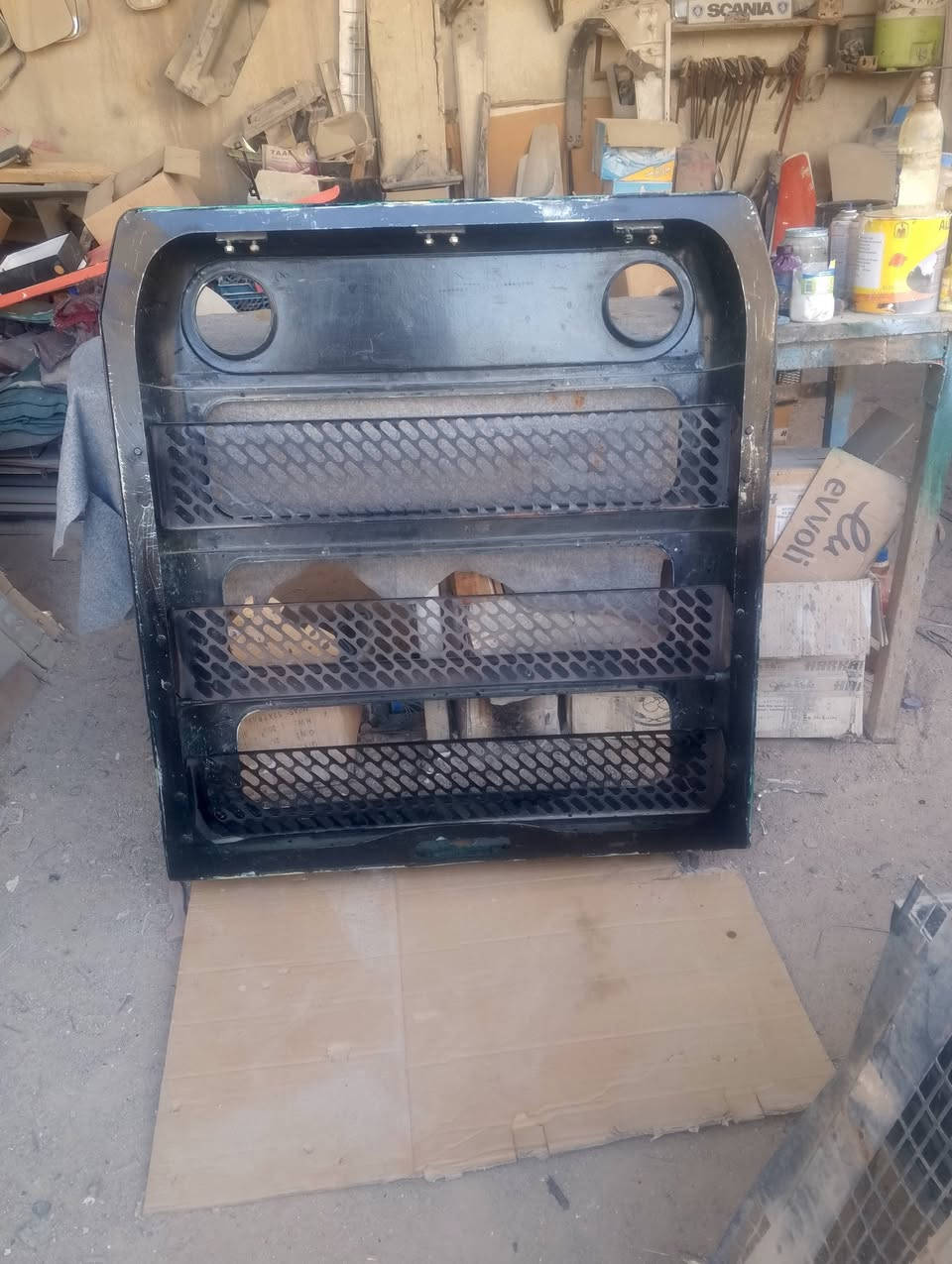 سلام عليكم شباك شفل خلفي حجم ٨٥جديد وبلادي عنوان بصره ***********

