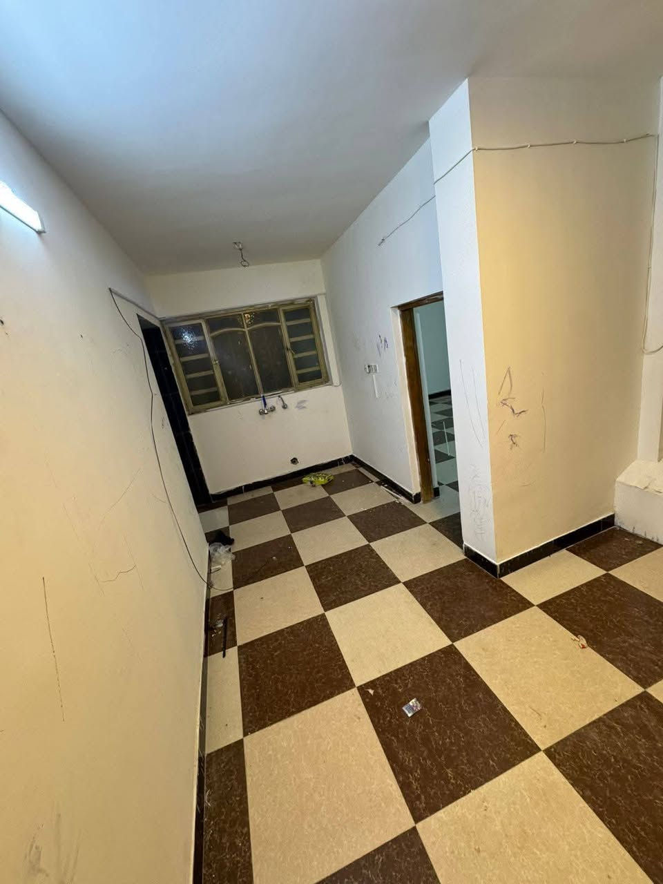 للايجار في السيدية
مشتمل طابق اول مساحة 150م
يحتوي على غرفتين وصالة ومطبخ وصحيات 
الموقع السيدية مربع تبوك 
سعر الايجار 650
للاستفسار مراسلة الصفحة 
او الاتصال على الارقام التاليه 
***********
