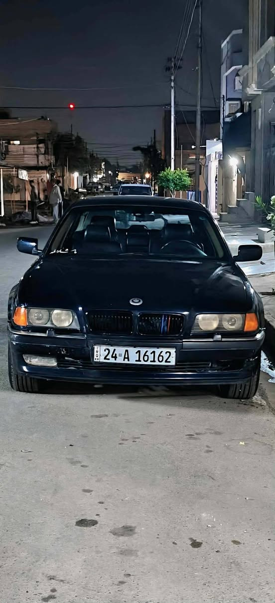 سنويا 2031
رقم جديد 
محرك  2800
كيرها نضيف 
تبريد شغال
موديل 1997
مصبوغه جماليه فقط 
داخل جلد كشنات  وحتى طخم تايرات جديد طخما نضيف صندوك شفط شغال 
حساس كم شفت يمكن ياينرادلو ونضيف يا تبديل فقط 
رقمي *********** بي واتس
***********
