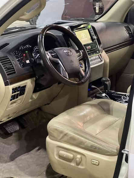 سلام عليكم لاندكروز ٢٠١٦ ساز مكفوله من الصبغ عدا بارد ٦ علما الشريط اليوم شاده السياره بدون شريط يعني مطابع اسلندر رقم سليمانيه بسمي تحويل مواصفات بصمه شاشه اصليه كشنات كهرباء عد د ٢ جلد طفايه ماشيه ١٨٨ الف تخم تاير حداديه السونار موجود السعر ٤٧٠ وبيها مجال العنوان واسط موبايل ***********
