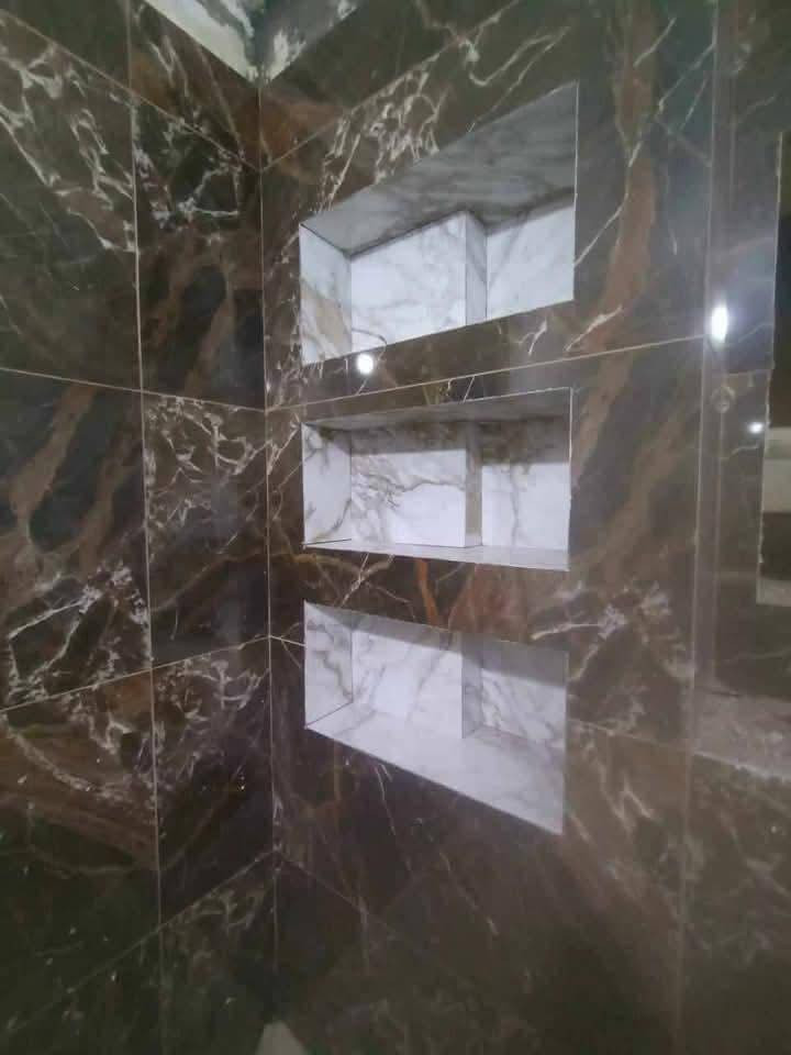 بسم الله
هذ من فضل ربي كادر سيراميك مصري درجه أوله تسليم مهندس شغل فول تسليم هندسي باحدث الديكورات

***********
