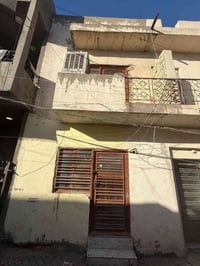 دار للبيع عكاده   المساحه 64 متر. الواجهة 4 متر   يحتوي على 2 غرف نوم ...