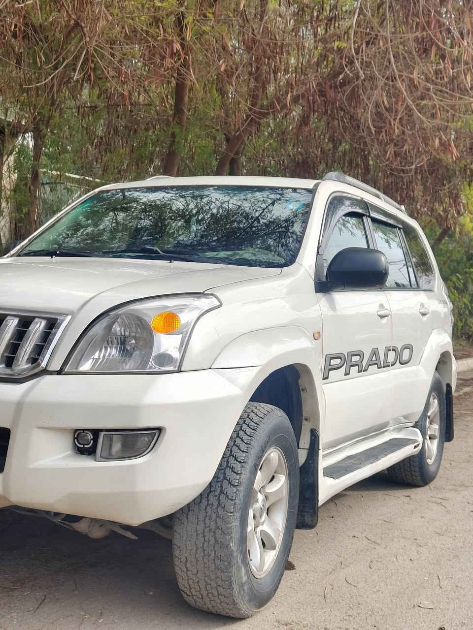 السلام عليكم  سيارة برادو موديل 2009 سته سلندر مصبوغة عام حادثها بجم بيها لغد وبيها معجون  سيارة حلوة وكاعدة واحلى من الصور مكينة وكير مكفولات طغم تايرات جديد  موصفاتها معروفة vx سنوية وهزة جديدة تحويل مباشر ما اسوي وكالة رقمه بغداد دولي صاحبه بالموصل البيع نقد فقط  بدون مراوس  السعر 135 ورقة وبيها مجال  للستفسار الاتصال_مكاني الموصل
كورك***********
اسيا***********
