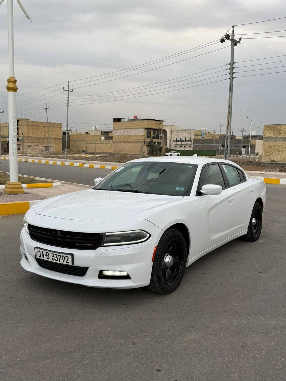 السلام عليكم
للبيع دوج جارجر مديل2023 اصل 2018 sxt داخله كفاله عامه بيه كلير اجت قطعتين جاملغ امامي وباب بدون دواخل سياره بدون ايرباك غرفته جلد حضن ماشيه 177الف سياره جاهزه للاخير كير محرك تبريد حداديه كفاله عامه العنوان ناصريه مركز الاتصال على الارقام التاليه *********** هـ او ***********هـ
