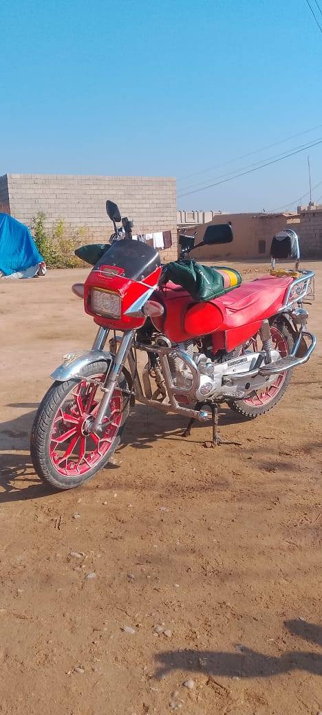 السلام عليكم
دراجهة ٥ كير
موديل ٢٠٢٥
نوع جني ابو الكله
دراجهة نشطة خير من الله
السعر مناسب اتصل وتدلل ***********
المكان ناحية العباسي قرية حماد رومي
