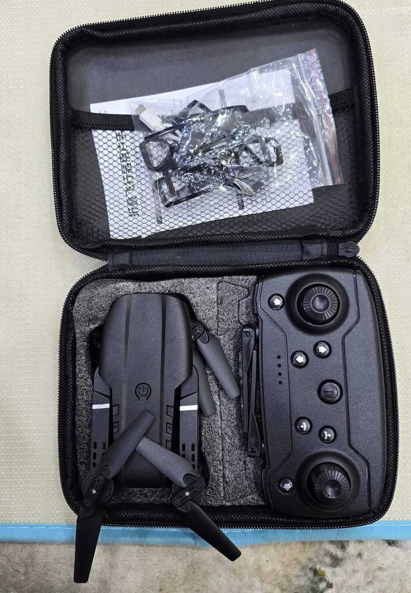 شلعة امزون للبيع كله شغال سعرة 400 الف 
و بعد بيه كومه نواعم ممصورة
الشراي رتصل واتساب
***********
