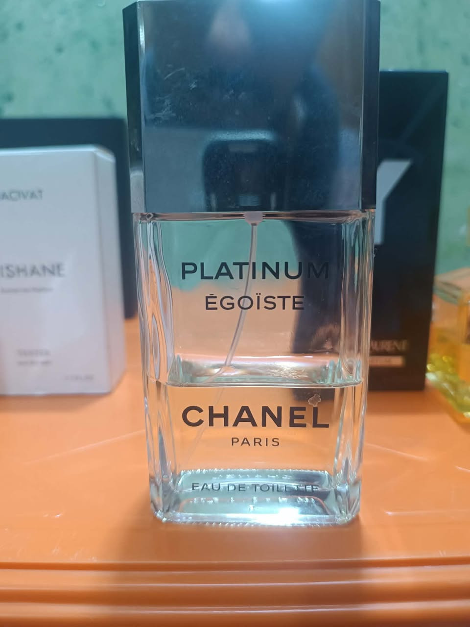 السلام عليكم عطور
للبيع التفاصيل داخل الصور


**إذا كنت صاحب هذا الإعلان وتريد حذفه لأي سبب، رجاءا أرسل رسالة إلى الدعم الفني**