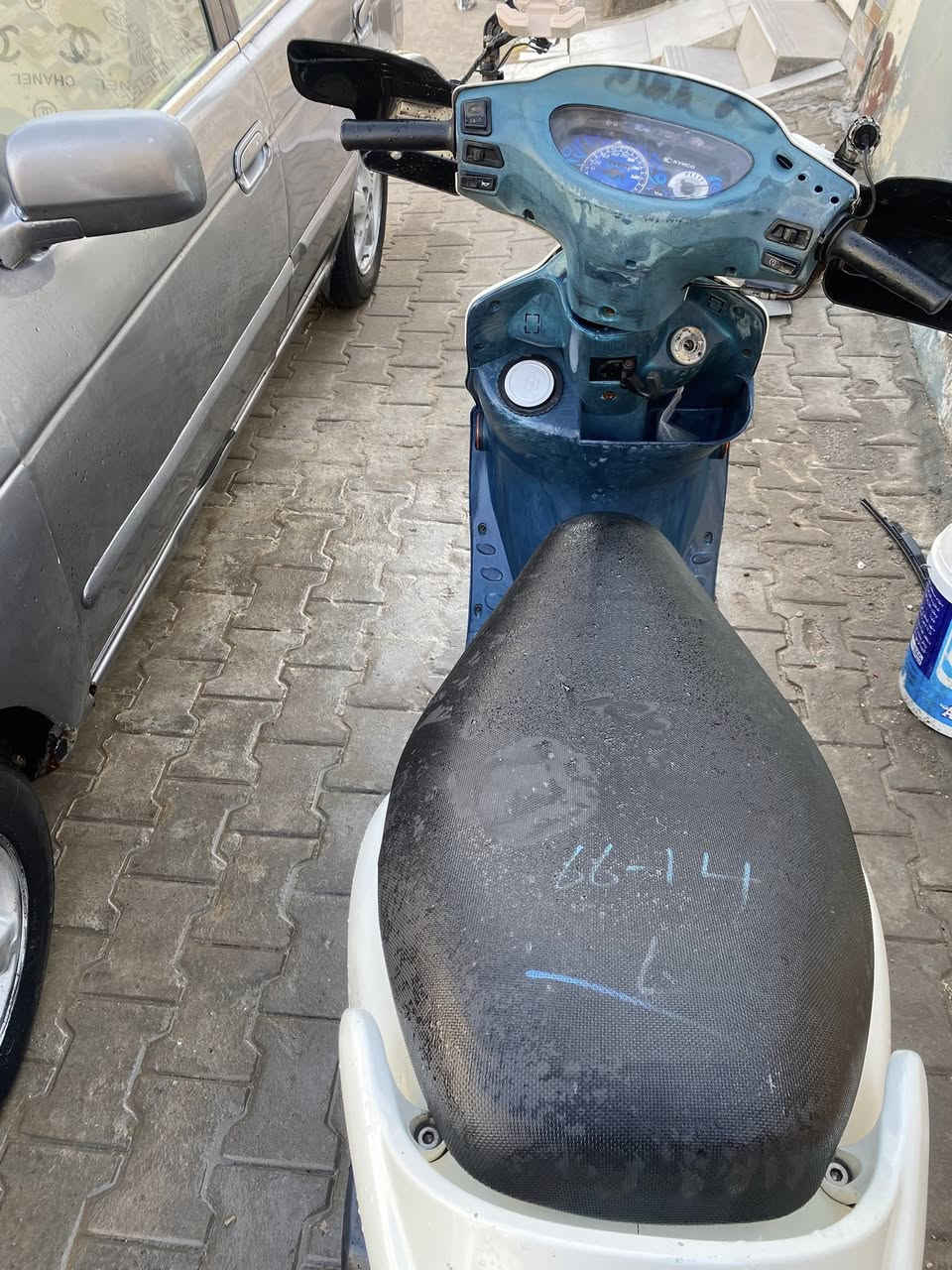 سلام عليكم كامكو بوليسي جديده مديل 2009محرك بلاد ختم واحد اضافات بيه مصدات هوه وستاند  تلفون بك لايت نشره  لايت زنون 
سعر 700وبيه مجال
تواصل واتساب او اتصال ***********
