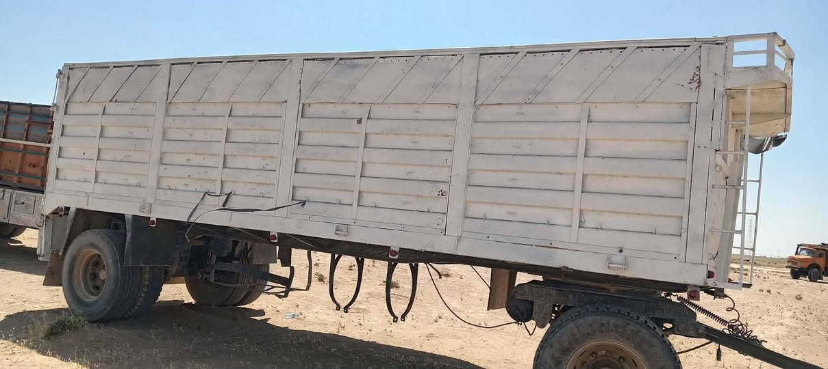 عربانه للبيع طول 7ونص تواير 22ونص المانيه صينيه 110 نضيفه تواير نص عمر المكان تكريت سعر 6500 مستعجل علبيع ***********
