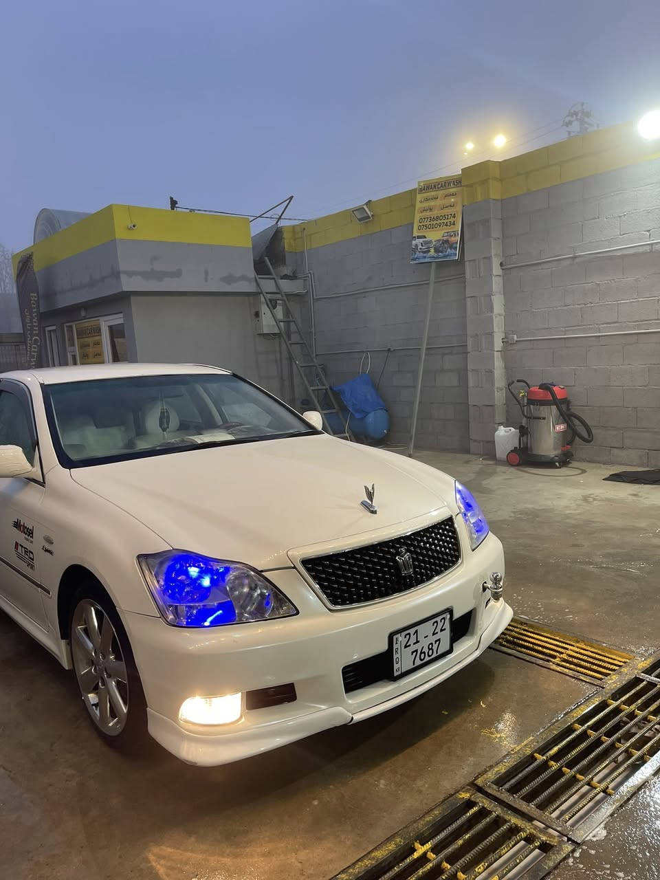 بەناوی خوای گەورە 
شاهینە بڕاوە ڕۆیال کامل سپۆرت 2006
گیرگەورەی مەکینە گەورە دودوگمە
شاشە کامیرو فۆرمیکا سور 
ویل دینگەی ستیل دەعآمی 184 لەسەرە
کامل جایزە تەبرید ساردوگەرم
بریک باتری تازەیە جام هەلگیراوە
102کم رۆشتوە مالی دۆستە
سەقفو حیزامی جوانە بیجالو شوختە
سەقفی زۆر جوانە بیدەعموو لیدراوە
سەیارەی مالی خۆمە مەسروفی نیە
پیشی تەقەو رەقەیەکی کەمی تیایە
حسابی ٥٠ هەزاریکە بۆخۆتوو تەواو
ناوسنوقیشی کاملە
ناوکریمیە سعری فرۆشتنی قفل مەعامەلی تیانە
49$ گەلا ناونیشان هەلەبجەی شەهید
***********
