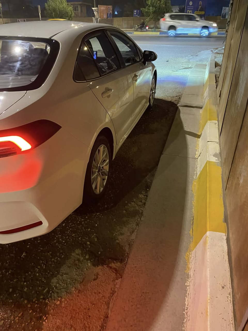 سلام عليكم كورلا هايبرد موديل 25ماشيه 11مكفوله كفالة عامه مكان سياره بابل الاستفسار  على رقم الهاتف ***********
