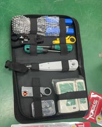 حقيبة + ادوات utp 25 الف متوفر توصيل  07735807585