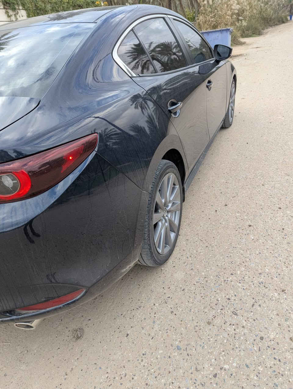 اللهم صل على محمد وال محمد مازدا 3 موديل 2024 ياباني محرك 2500 بدون تيربو ماشيه 7000 صار بيها صبغ حافه بنيد بس سياره فول مواصفات بدون رقم حره سعر 140 هذا رقمي *********** مكاني كربلاء
