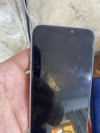 ايفون XR ٦٤ • بطاريه ٨٠ • يحتاج بورد