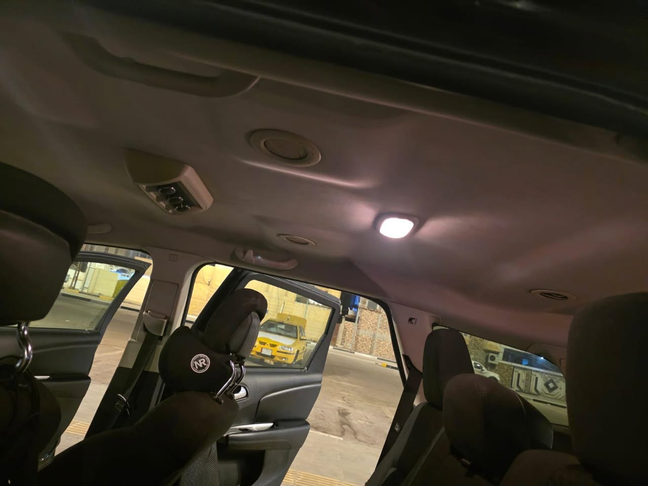 جورني مديل 2018 وارد امريكي سياره باسمنه وتحويل ثاني يوم بصره ضربه جاملغ  الامامي وشوي من البك لايت الخلفي سياره 7 راكب وتبريد 3 قطع مكينه وكير وتبريد وتدفئه وتاير وحداديه وباتري كفاله جاهزه سياره السعر 135 رقم تلفون  *********** البصرة, العراق
