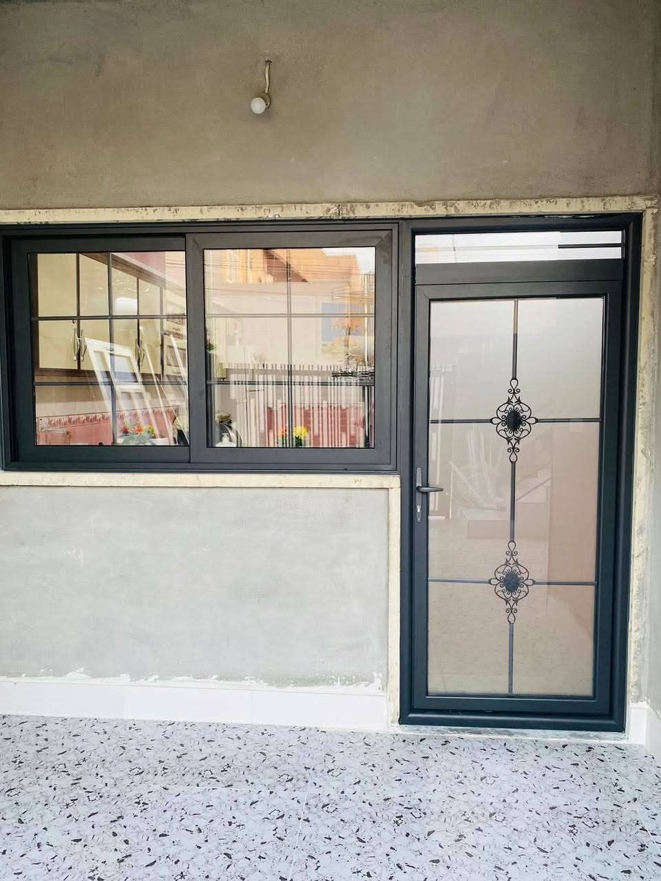 المحل ابو إبراهيم
لعمل كافه أنواع فصالات من الابواب والشبابيك  ومحجلات  الحديثة
 (الحديد & البلاستيك)(PVC)
العنوان
 الموصل /القوسيات /الشارع العام
الرقم
(*********** )
(***********)
