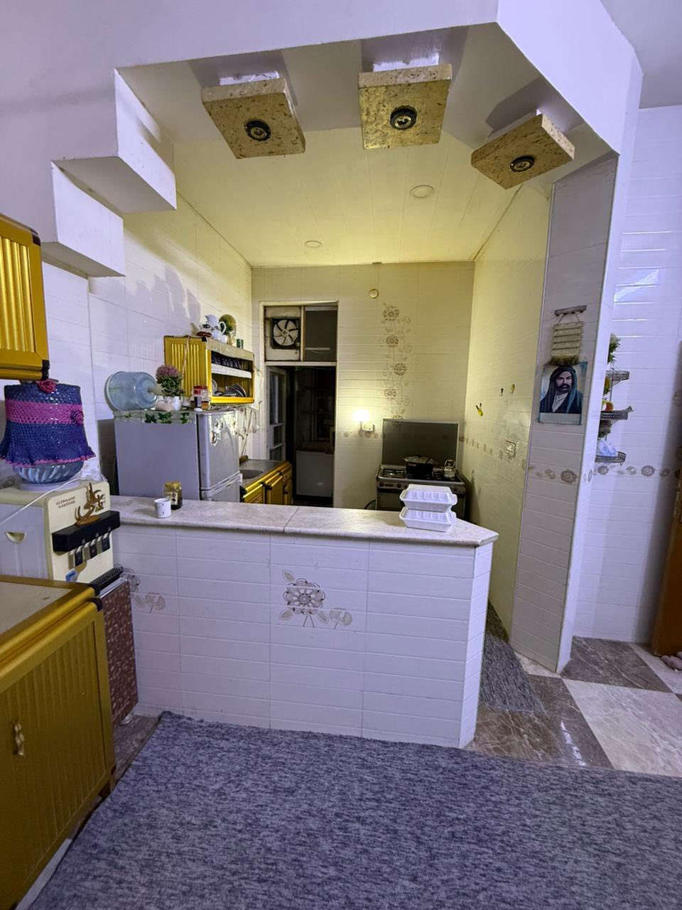 بيت للبيع ب زوير الغربي مساحة 200م الحي فيه جميع الخدمات والجميع اساتذه جامعة في المنطقة 
تفاصيل البيت 
طابو زراعي سند 25
الطابق الاول 
صالة 9*5  سقوف مغربي
مطبخ حار بارد 
كليدور 
غرفة نوم كبيرة 
مجمع صحيات 
بناء حديث
الطابق الثاني غرف عدد 2كبيرة 
كليدور 
مجمع صحيات 
يوجد سطحين  ومخرن
يبعد عن شارع التبليط 10م
ويبعد عن الشط تقريبا 200م
للاستفسار 
***********
