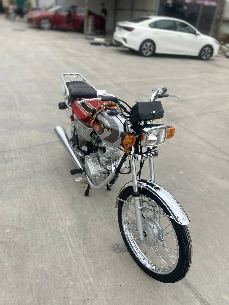 إسلام عليكم للبيع دراجه شلامجه اصولي مكينه سيجي نامه ام الحربه شاصي نامه شلامجه لاصلي بس كلك أعيد وكرر شاصي شلامجه لاصي كلك كلك كلك دراجه شوفت عينك سعر ٦٥٠ وبيها مجال اتصال عل


**إذا كنت صاحب هذا الإعلان وتريد حذفه لأي سبب، رجاءا أرسل رسالة إلى الدعم الفني**