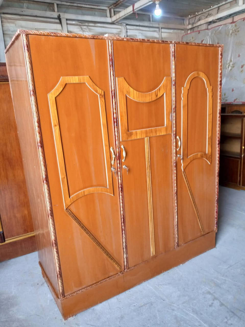 كنتور ٢ باب تسكام ١٢٥ الف
كنتور٣ باب ١٤٠ الف اتصال او واتساب***********
