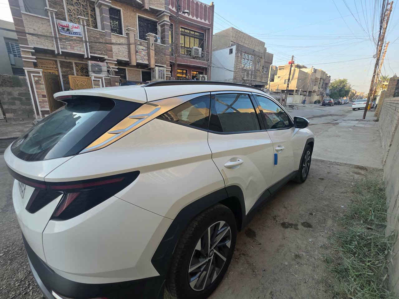 السلام عليكم توسان مديل 2024 فول مواصفات ماعدا الفتحه ماشيه 32 الف حقيقي السياره مكفوله من المحرك والكير والشاصي عدا صبخ قليل بالجاملخ وموجود السونار مرفق ويه الصور رقم بغداد تحويل ثاني يوم المكان بغداد الشعب رقم الهاتف *********** سعر خاص
