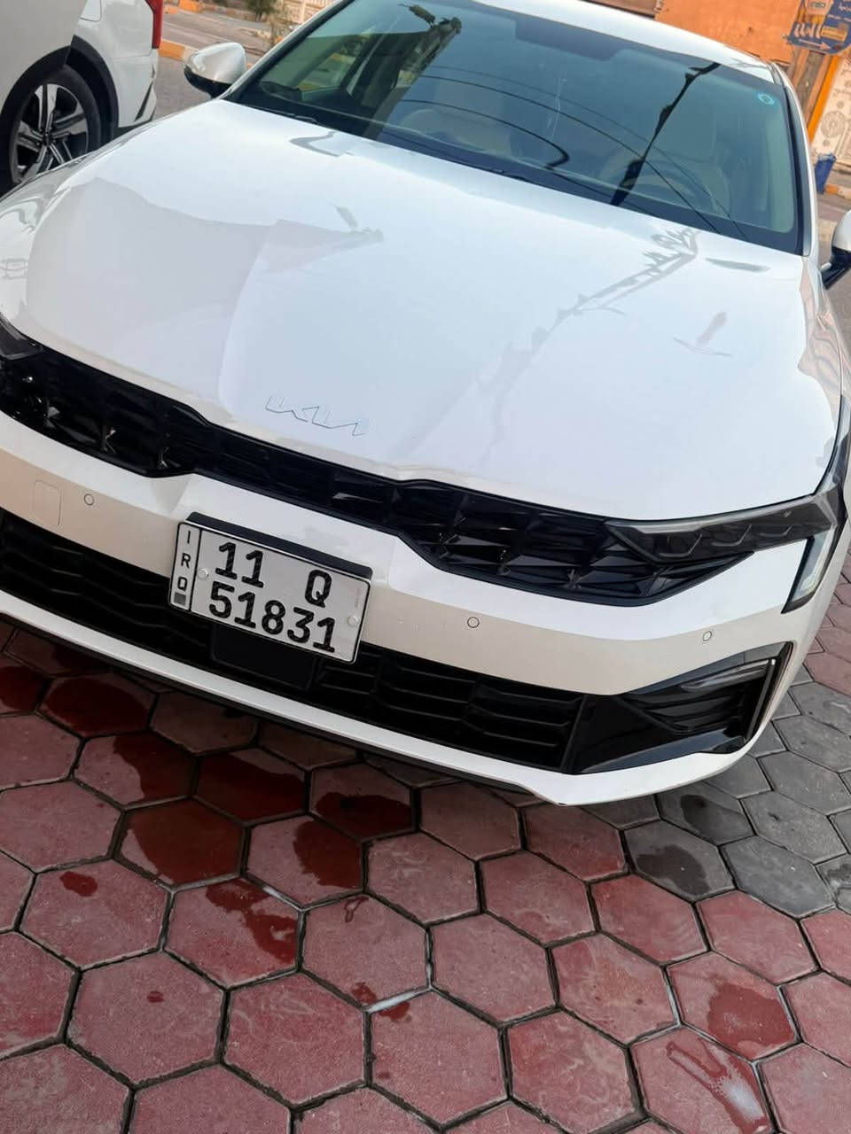 🚘 للبيع | كيا K5 موديل 2024 خليجي
✅ محرك 2.5
✅ قير أوتوماتيك 8 سرعات
✅ وارد خليجي
✅ تشغيل بصمة + ريموت ذكي
✅ تشغيل السيارة عن بُعد
✅ شاشة كبيرة تدعم Apple CarPlay و Android Auto
✅ كاميرا خلفية
✅ حساسات أمامية وخلفية
✅ مثبت سرعة
✅ أوضاع قيادة (Drive Mode)
✅ مكيف أوتوماتيك
✅ مرايا كهربائية قابلة للطي
✅ إضاءات LED أمامية
✅ وسائد هوائية + نظام مانع الانزلاق + ABS

السيارة نظيفة جدًا، استخدام خفيف، وما تحتاج أي مصروف جاهزة كفالة 

📍الموقع: الناصرية 
السعر: 210 $
📞 للاستفسار: *********** واتساب
