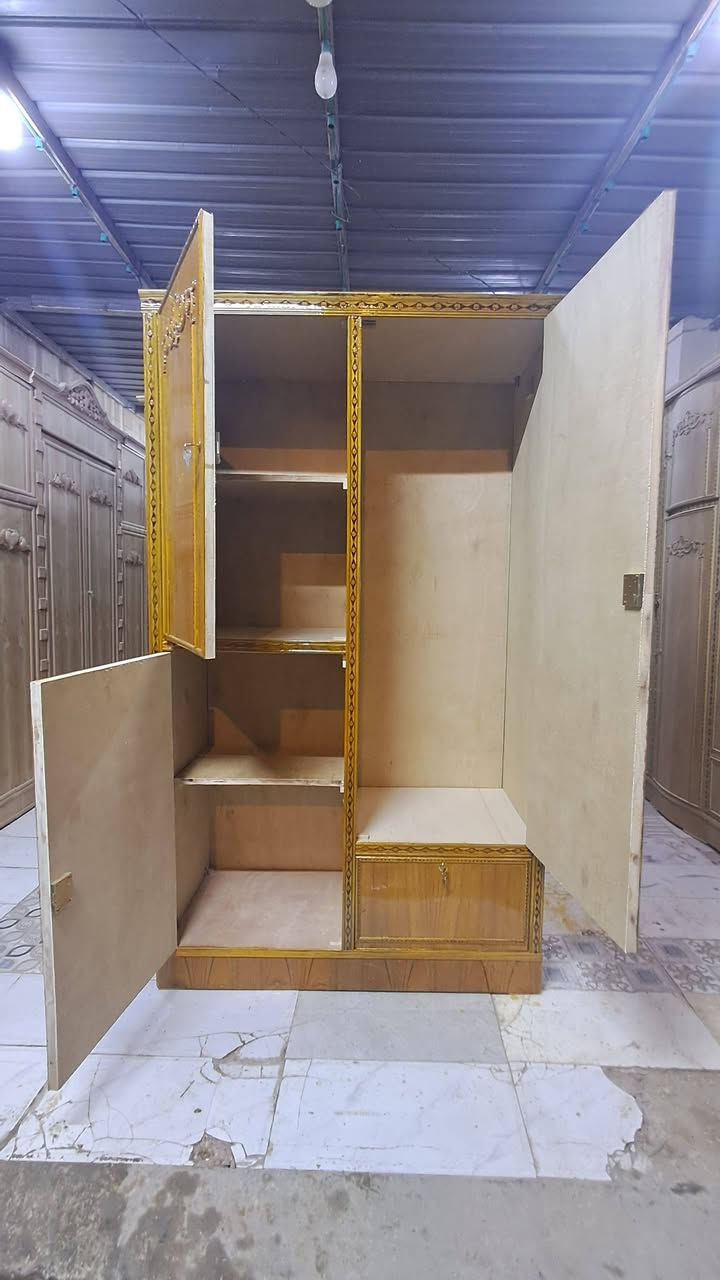 سلام عليكم 
كنتور صاج ابو البابين 
مع النقل وشد مجاني كربلاء 
***********
***********
