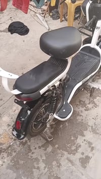 دراجة كهربائية • للبيع