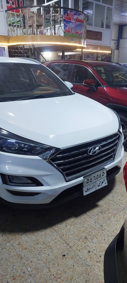 السلام عليكم 
توسان موديل 19 خليجي وكالة الكاصد مكفوله عدا خشم البنيد موضح بالسونار فول عدا البنراما بصمه كشنات كهرباء سايد بريك بالرجل رقم أربيل السعر 200 للاستفسار ***********
