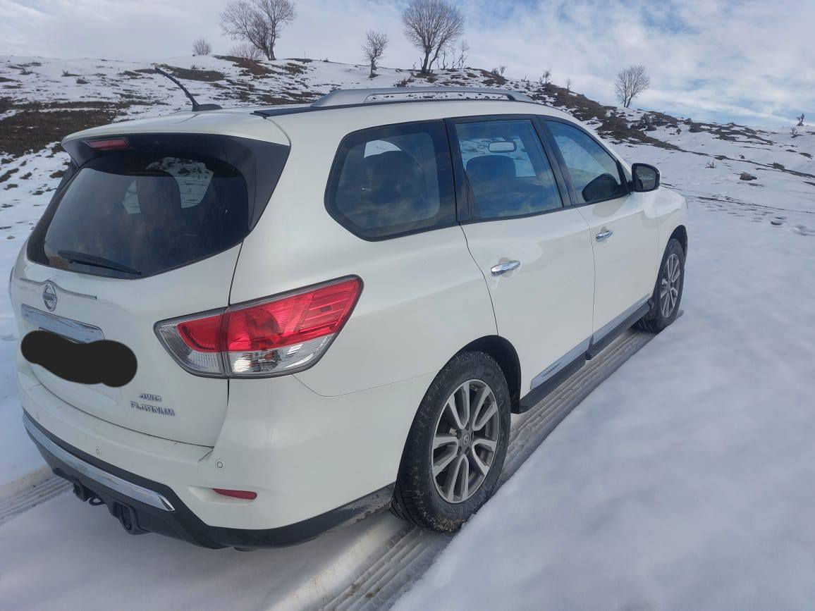 nissan pathfainder 2016 platinum
نیسان پاسفاندەر فوول مواسەفات 
سەیارەکە بێ مەسڕووفە زۆر خاوێنە 
بەناو خۆمەوەیە تا ۲۰۲٨ تازەیە 
۱ پارچەی هەیە بێئەوەی ناوەوەی بگرێت 
گێڕو مەکینەی بەشەرت 
130هەزار ڕۆشتوە 
کارەبای هەمووی ئیش دەکات 
مواسەفات ئەمریکی 
کوشنی پێشەوە سادوو گەرمی هەیە
کوشنی دواوە گەرمی هەیە 
کوشن خەزن 
کوشن کارەبای 
سوکان خەزن 
سوکان هیتەر 
تەبرید مەرکەزی 
۳ڕیز کوشن 
کوشن جڵد 
تەحدید سورعە 
تیڤی دواوەی هەرووکی مەزبووت 
شاشە لەمس ودووگمە 
v6 
۷ گێڕ 
دەبڵ ئەکسل 
سندووق کارەبای 
سڵایدی پێشەوە و دواوە 
ڕادار
کامێڕا ۳٦۰ پلە هەر چواردەوری 
۱ ئێرباگی شانی تەقیوە 
۷ ئێرباگ 
دوودەرگەی بەسمە 
سعری 155 وەرەقەو معامەلە
ناونیشان ڕانیە 
ژم   *********** رانية, السليمانية
