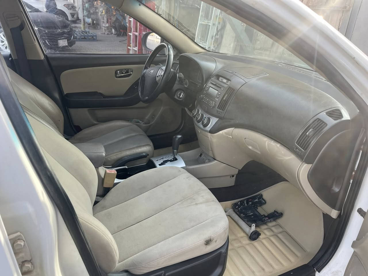 الانتره ١١رقم اربيل جديد تريد وكاله تريد مداور سياره بيه صبغ جاملغ وبنيد وباب السايق وبيه نواقص بسيطه مكينه وكير جديد سياره ب٨٦وبيه مجال بسيط مكان سياره نجف***********
