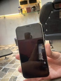 آيفون XR • ٦٤ • فيس ايدي شغال