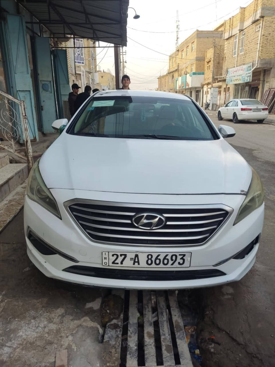 السلام وعليكم 
سوناتا 2015 بسمي محرك ستندر مكفوله من تبديل سونار مرفق  مع صور  محرك شرط لا مفتوح كفاله سياره جاهزه لاخر حبايه جاهزه على اخر حبايه  سعر ١٢٢ وبيه مجال مكاني ذي قارقضاءالشطره 
***********
