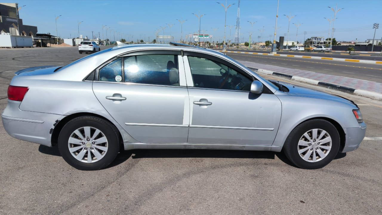 يا الله 
السلام عليكم.   رمضان كريم 

سوناتا موديل 2010
وارد أمريكي كلين بدون حادث بيها شويه تكشير بداية القماره 
السياره بدون أي حادث ولا صبغ 
جاهزه كير مكينه حداديه امامي وخلفي كله جديد 
تخم تاير جديد 
كهربائيات كلها شغاله 
السياره الف ما تصرف عليها 

رقم دهوك تحويل تريد وكاله 

بيع أو مراوس حسب القناعه 

السعر 115 وبيها مجال بسيط 

مكان السياره كربلاء.            الخاص مغلق 
أي استفسار اتصل 

***********
