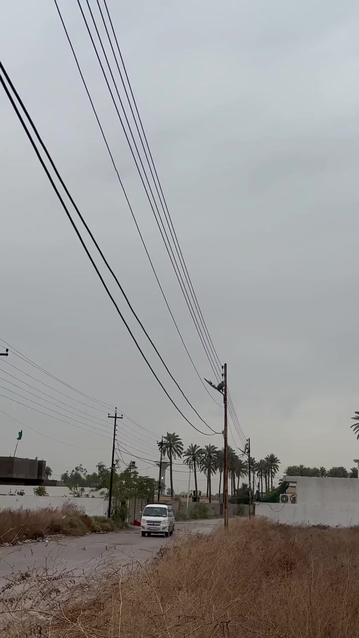 سلام عليكم 
بيت مساحه 450
الواجه 11
نزال تقرريباً 41
البيت ع شارعين
العنوان مقابيل برج جزيره بغداد السياحيه 
الباب 2 الـVIP
للاستفسار اكثر 
هــ/***********
زيد.
