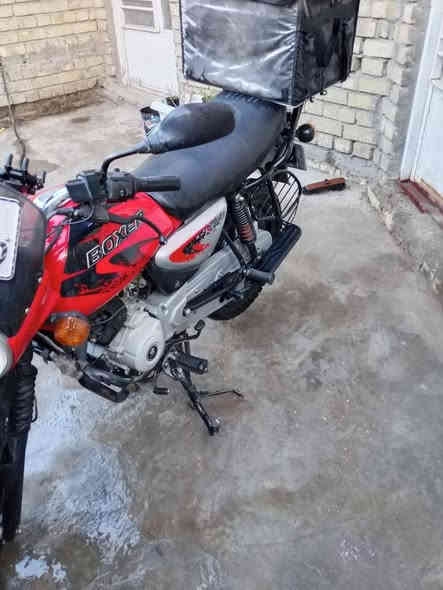 سلام عليكم دراجه بوكسر مرقمه  للبيع موديل ٢٣ جبلي الدراجه خير من الله ما مفتوحه نظيفه سعر 2500
او بيها مجال حك الجيه  العنوان بغداد الدوره شارع 60 خلف حلويات جدو  رقم صاحب الدراجه ***********
