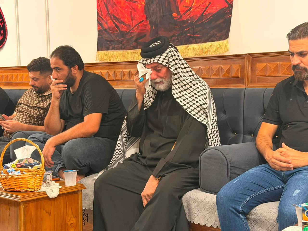 مجلسنا اليوم في بغداد الجديدة 

دار الحاج ابو جعفر الغراوي 

مشاركة الشيخ علي الخباز 

____________________________
مؤسسة خاتم الأنبياء للصوتيات ✅️

***********سجاد الكعبي

*********** مرتضى علي

📍بغداد/بسماية/مجمع_الاحسان
