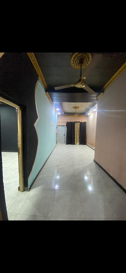 بيت للبيع الصحفيين 1 بلديه مساحه 125 متر 3 غرف نوم ومطبخ سعر 38 مليون قفل ***********
