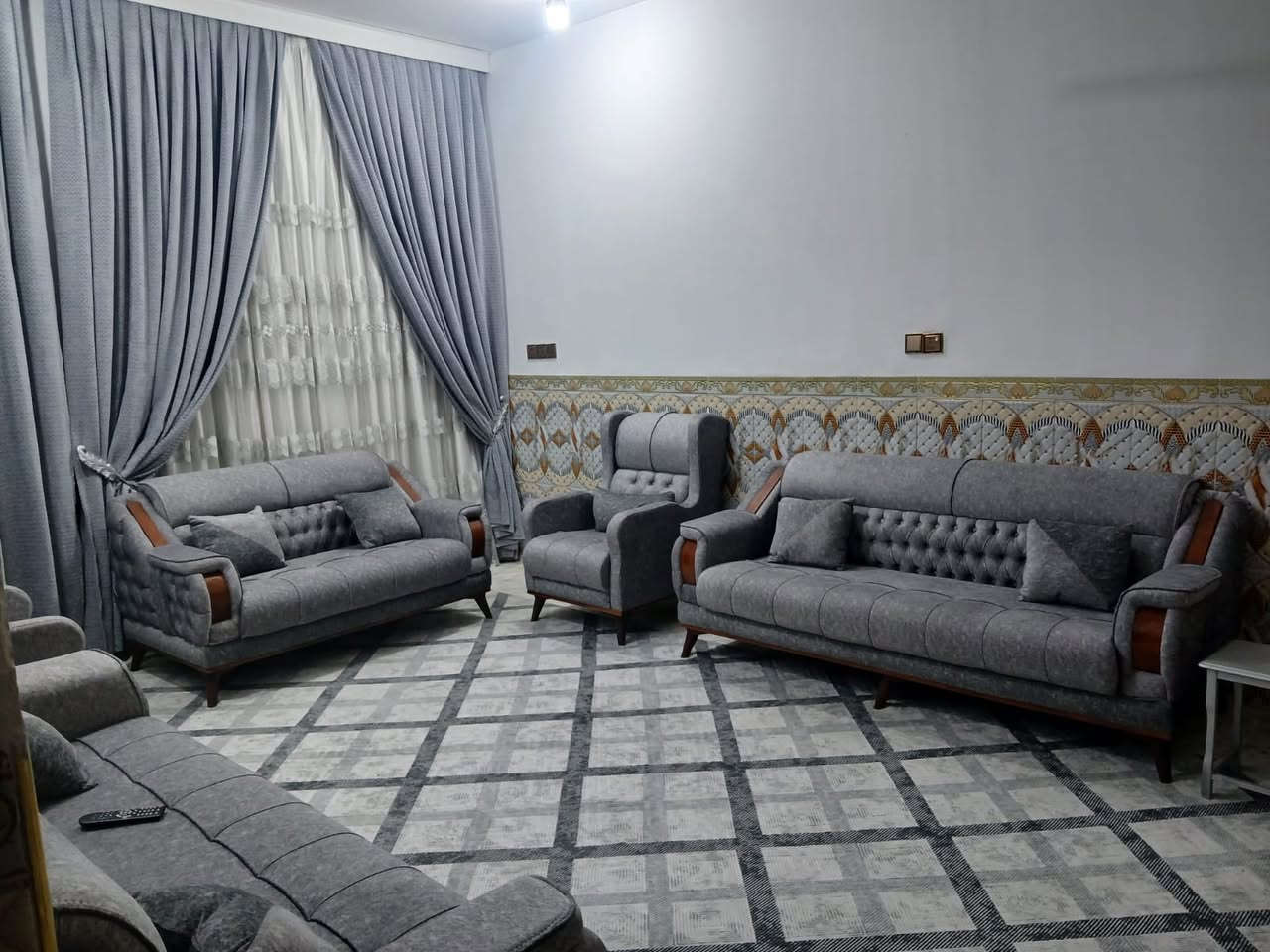 🏛 يعلن مكتب صباح الزاملي للعقار 🏛

للبيع مشتمل في واسط الطشاش الثانيه

🎀طابقين الطابق الاول غرفة وهول ومطبخ وستقبال صحيات داخليه وخارجيه  وطرمه تتسع سياره وحديقه الطابق الثاني غرفتين نوم وهول وستاره وبيتونه

♦️مساحة 120 م
♦️واجه 6 م
♦️النزال 20م
♦️موقع مميز بناء حديث
♦️السعر 135 وقابل للتفاوض 

------------------------
#لـــمـــزيـــد مـــن الــــعـــروض يـــرجـــى الاعـــجـــاب بالـــصـــفـــحـــة لـــيـــصـــلـــك كـــل جـــديـــد&
======================
#لـــمـــن يـــرغـــب فـــي عـــرض عـــقـــاره لـــلـــبـــيـــع فــي الـــبــيــج يـــرجـــى الــتــواصــل مــعــنــا ع الــخــاص 

#عنوان
#المـــكـــتـــب
الطشاش قرب جامع الإمام الحسن العسكري
🏛 مكتب صباح الزاملي للعقار 🏛
------------------------------------------
لـــلاســــتـــفـــســـار الاتـــصـــال عـــلـــى :
📱📱📲📲
***********
