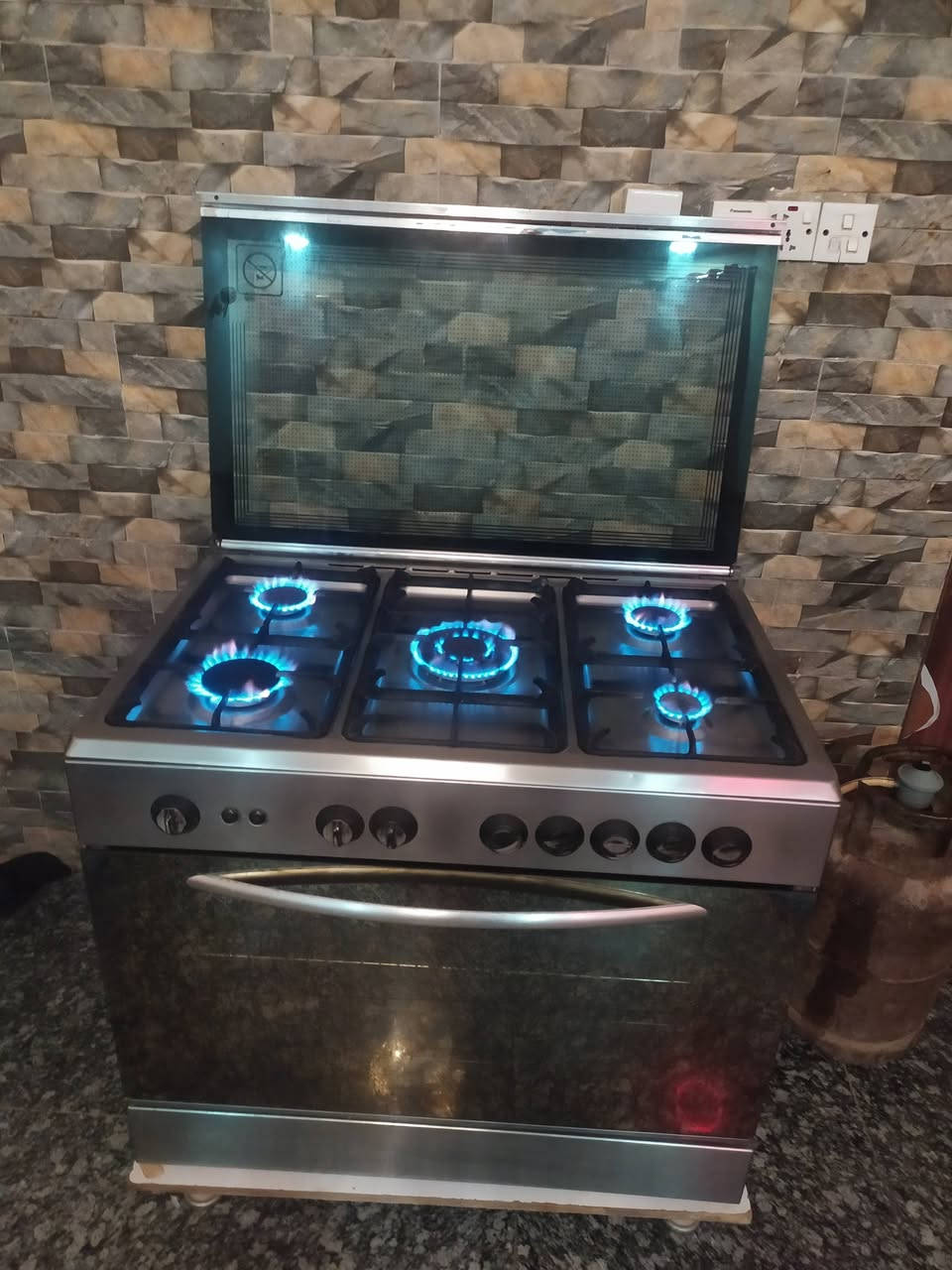 طباخ ايطالي اصلي اخو الجديد 
سعره 225 يوجد توصيل


**إذا كنت صاحب هذا الإعلان وتريد حذفه لأي سبب، رجاءا أرسل رسالة إلى الدعم الفني**