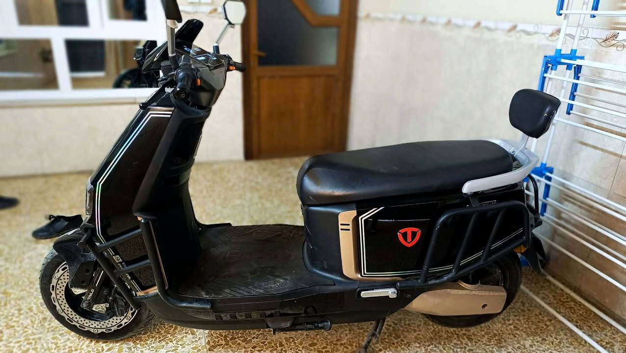 F_POWER.TAIL
ملف عقل بطاريات شرط الفحص

ماطور جديد مال روحه وجيه

مواصفات.

ملف 2500

بطاريات مسطره عدد 6

بطاريات يقرون 10 شرط 

يمشيك 70 كيلو بل شحنه الوحده شرط

شاحنه اصليه

بصمه وسويج 2

التواصل علا الرقم

***********

السعر 1050$ وبي مجال
