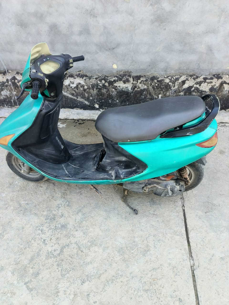 السلام عليكم
دراجة للبيع،سعر ٤٢٥ وبيها مجال.


**إذا كنت صاحب هذا الإعلان وتريد حذفه لأي سبب، رجاءا أرسل رسالة إلى الدعم الفني**