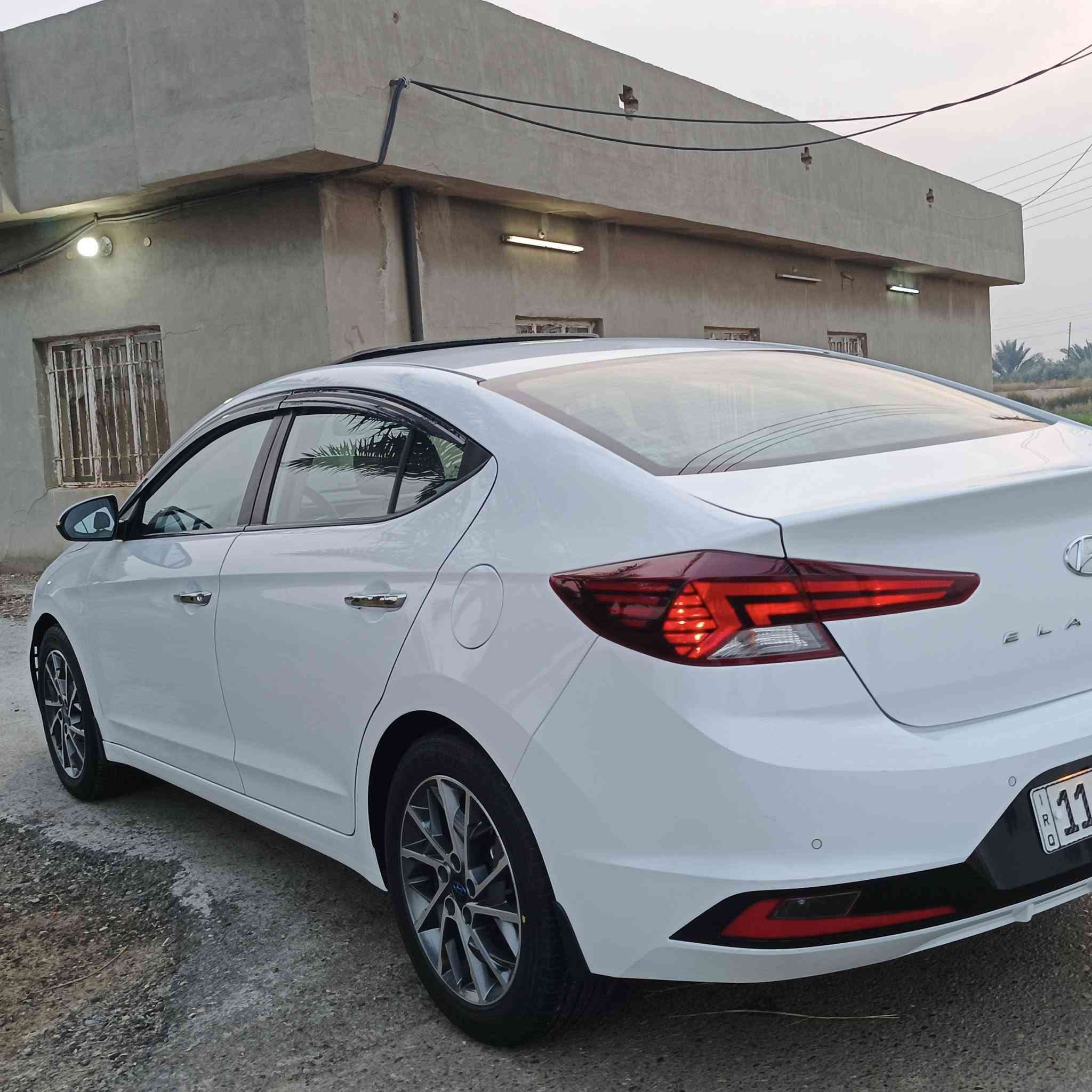 تحية طيبة🌹🌹🌹
للبيع هونداي النترا خليجي 2020) 
من القطع النادره كفاله عامه من الشخط والرصعه 
باستثناء بارد كد إصبع فقط والباقي كفاله 
ماشيه 60 حقيقي شرط وين ميعجبك تفحص
سبير منازل جديدة بمعنى الكلمة وما اكو أختها بنسبة لنضافتها  دواخلها وكشرها مال زيرو 
المواصفات فول 1____1 محرك 2000 دوش 
الميكانيك كفاله عامه على وضع الشركة 
تخم تاير جديد لوك 
رقم بغداد باسمي تحويل مباشر 
العنوان بغداد أبو غريب 📞 ***********
