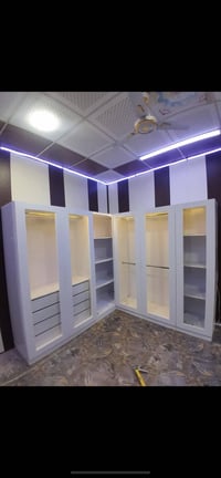 دريسنك روم للبيع صارله شهر عندي  سويته ب٩٠٠ الف                       ...