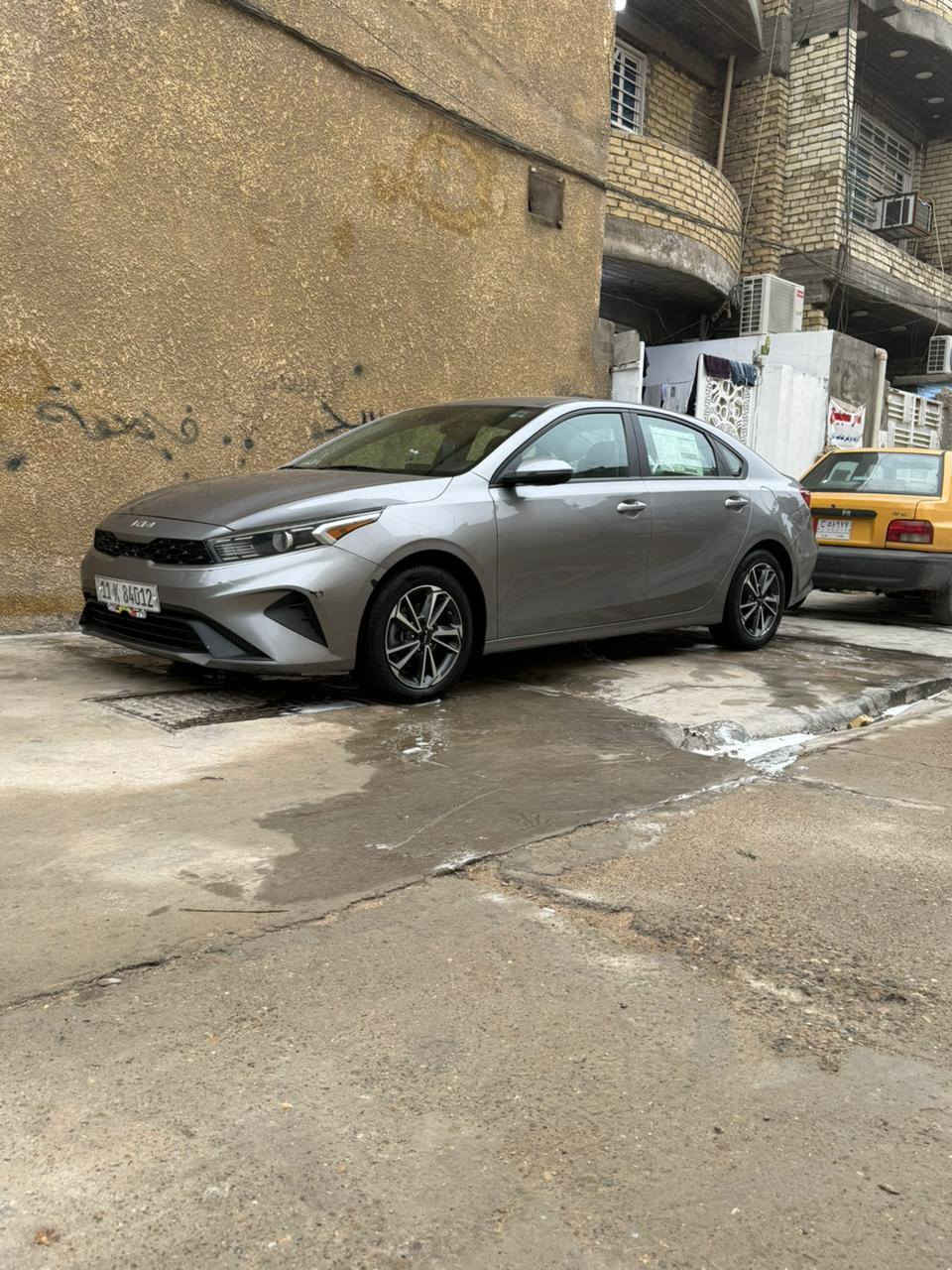 سلام عليكم كيا فورتي نص فول مديل 2023 حادث بسيط بس بارد بدون ايرباك سيارة جاهزة من كلشي مدوشمة صور الحادث +سونار مرفقة مكاني بغداد العبيدي هاتف ***********
