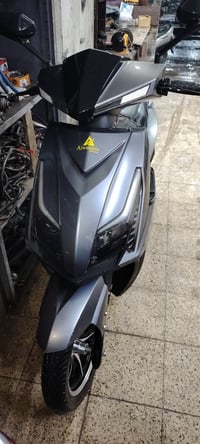 للبيع سكنس 6باتريات مصطره شرط عل فحص السعر 450  07508622960 0770278909...