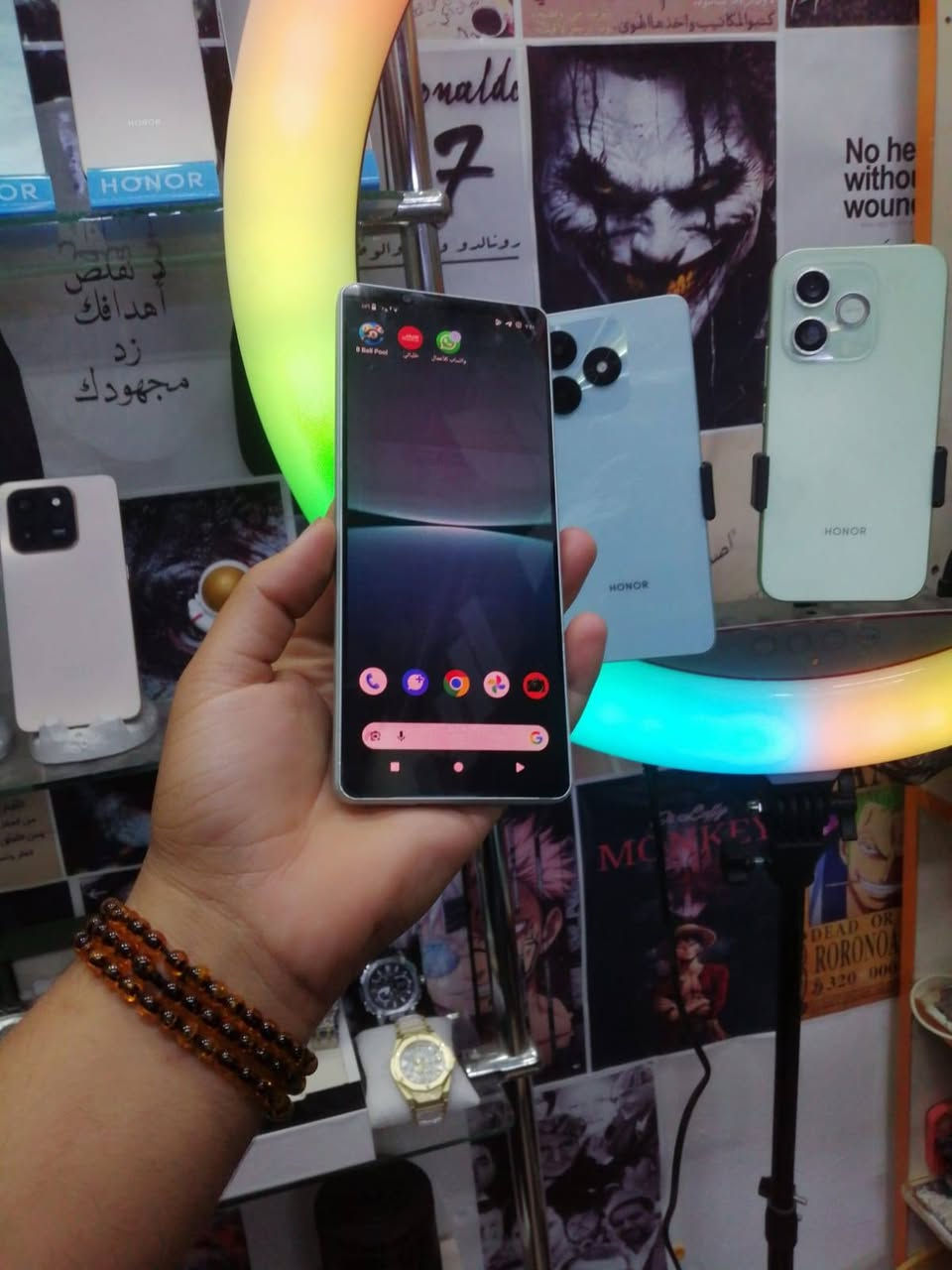 يا الله
جهاز سوني 1 مارك 4 Sony Xperia 1 IV للبيع او مراوس
السعر // 155وبي مجال
ذاكرة // 256 🧸
 الرام // 12
المعالج سناب راكون 8 جين 1 بلس

 البطارية 5000 الشحن 45 
مقاوم للماء IP69  
الكامرات ميحتاج نسولف عنها 
التليفون نضيف فقط الشاشه طابعه وبالوضع الداكن ماتبين 
جهاز غني عن التعريف والي ميعرفه ليعلق
مكاني رمادي التأميم
استفسار اخر // ***********
