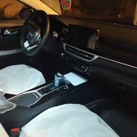 وين اللي يدور سيارة جديدة . ومال بيت . وكوري . ومناسبة كيا كي ثري K3 م...